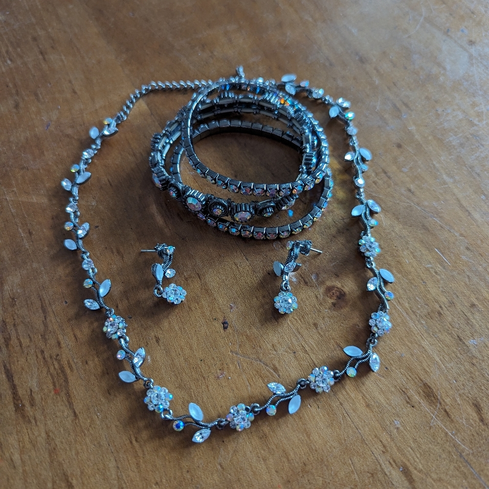Prom jewelry